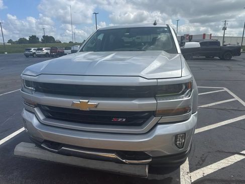 Used 2018 Chevrolet Silverado 1500 LT w/ Texas Edition AWD/4WD image 4
