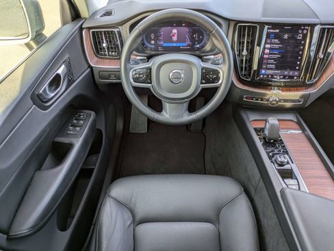 Used 2023 Volvo XC60 B5 Plus w/ Climate Package image 17