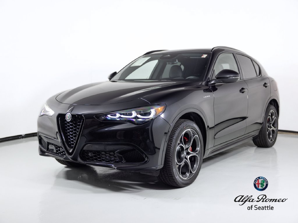 New 2026 Alfa Romeo Stelvio Sprint AWD/4WD image 1