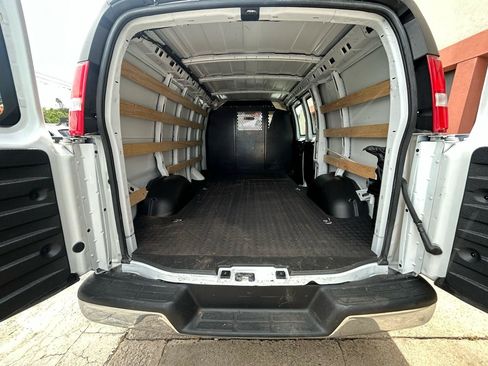 Used 2025 GMC Savana 2500 w/ Driver Convenience Package RWD image 13