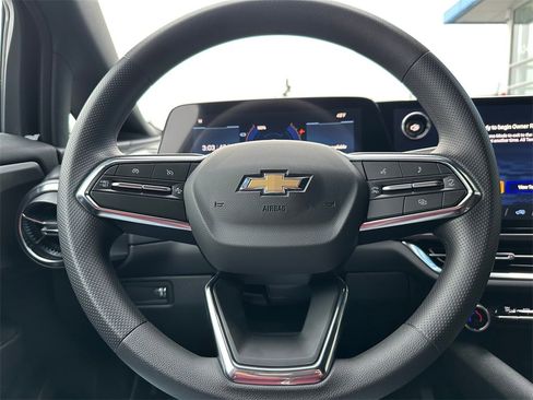 New 2026 Chevrolet Equinox EV LT image 23