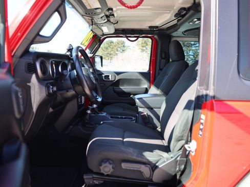 Used 2020 Jeep Wrangler Sport image 14