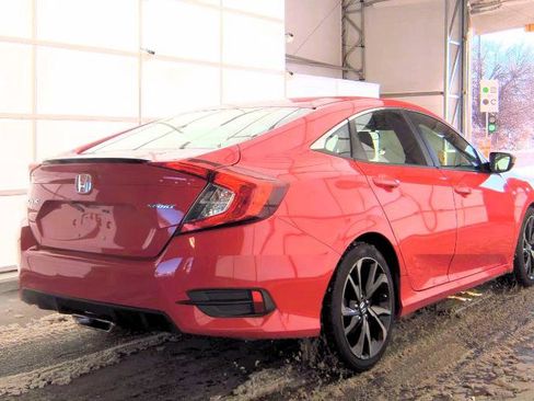 Used 2020 Honda Civic Sport image 2