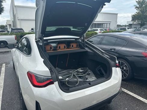 Used 2024 BMW i4 eDrive40 w/ Premium Package RWD image 7