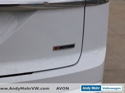 Used 2020 Volkswagen Atlas Cross Sport SE w/ Towing Package image 10