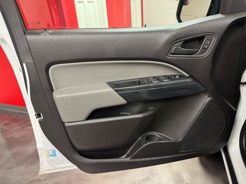Used 2017 Chevrolet Colorado W/T w/ WT Convenience Package RWD image 20