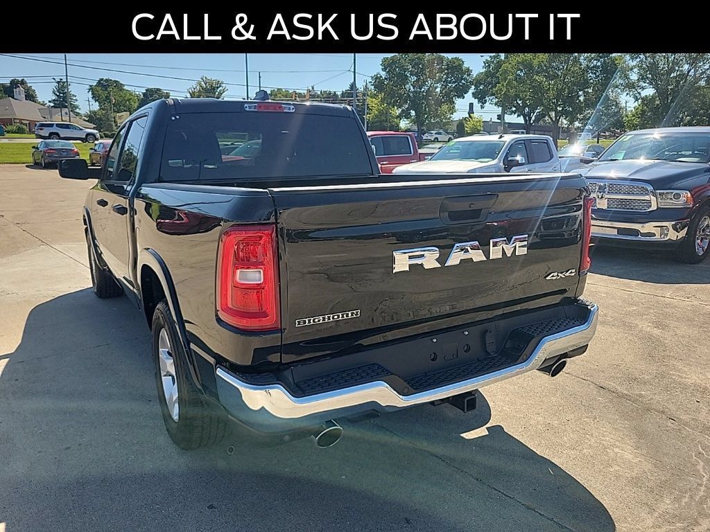 Used 2025 RAM 1500 Big Horn AWD/4WD image 3