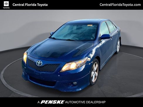 Used 2011 Toyota Camry SE w/ SE Extra-Value Pkg #1 FWD image 1