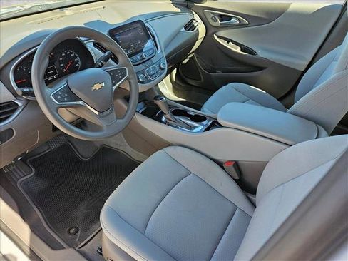 Used 2020 Chevrolet Malibu LS image 9