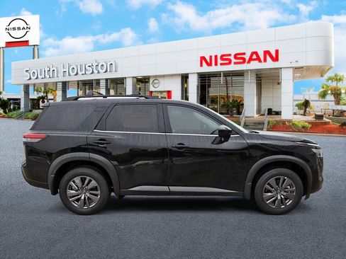 New 2026 Nissan Pathfinder SV FWD image 5