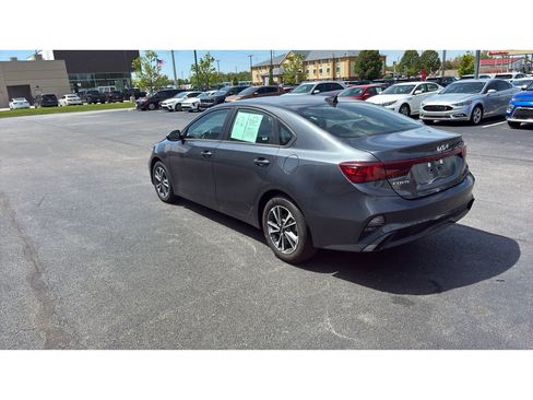 Used 2024 Kia Forte LXS FWD image 4