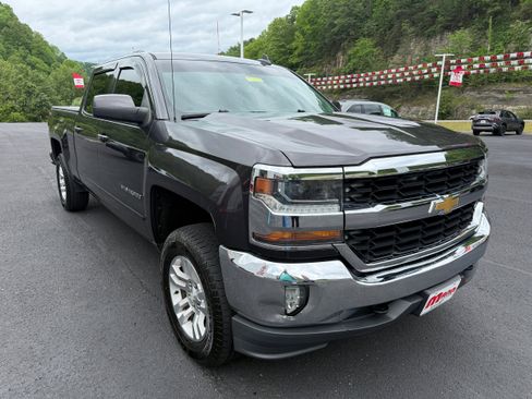 Used 2016 Chevrolet Silverado 1500 LT w/ All Star Edition AWD/4WD image 5
