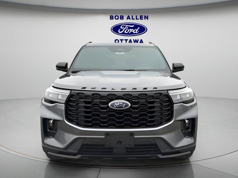 New 2026 Ford Explorer ST-Line w/ ST-Line Street Pack image 14