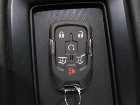 Used 2017 Chevrolet Tahoe LT image 32