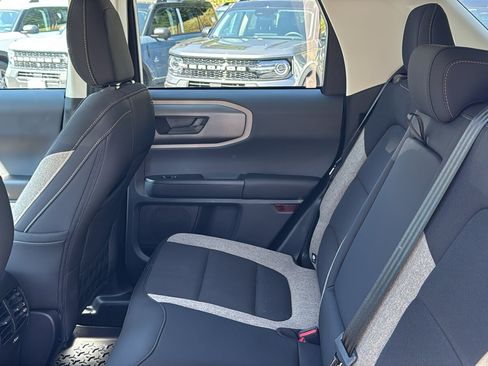 Used 2025 Ford Bronco Sport Big Bend w/ Convenience Package AWD/4WD image 32