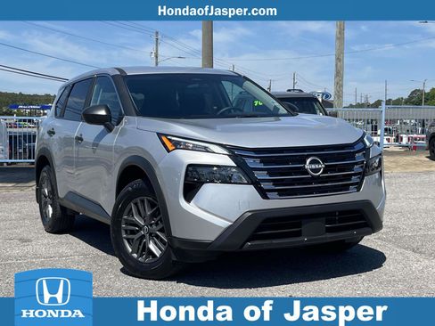 Used 2025 Nissan Rogue S FWD image 1