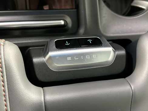 Certified 2025 Ford Expedition Max Active image 27