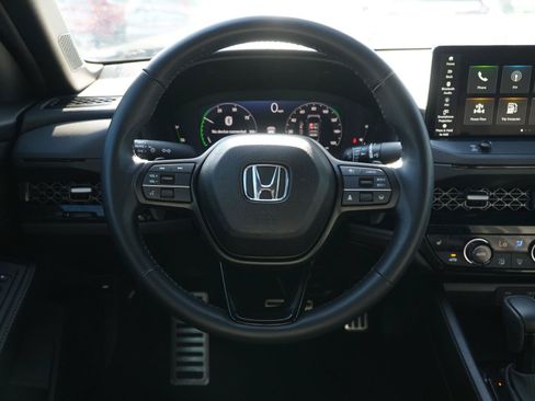 Used 2024 Honda Accord Sport image 21