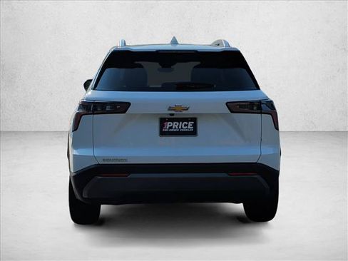 Used 2025 Chevrolet Equinox LT w/ Convenience Package II FWD image 6