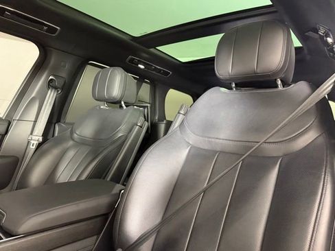 Used 2023 Land Rover Range Rover Autobiography AWD/4WD image 5