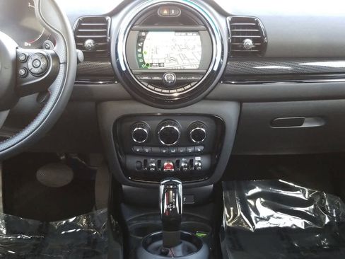 Used 2021 MINI Cooper Clubman S w/ Storage Package image 29