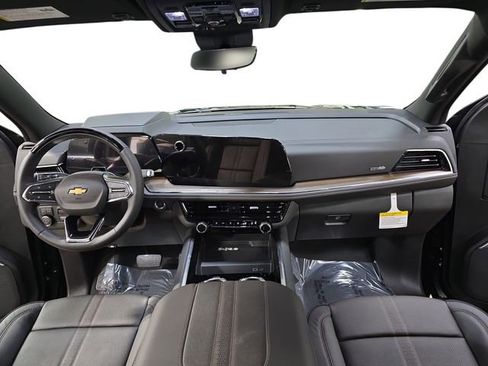 New 2026 Chevrolet Suburban High Country w/ LPO, Illumination Package image 10