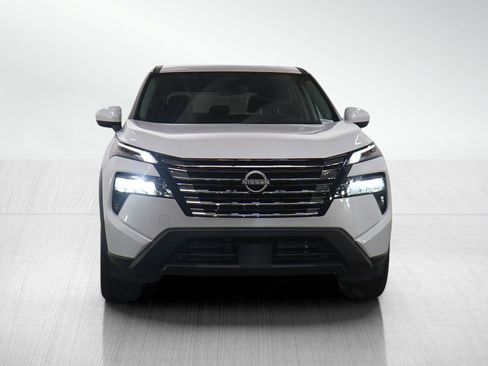 Used 2025 Nissan Rogue SV image 8