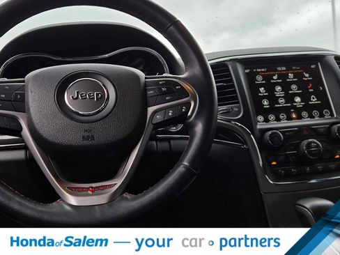 Used 2018 Jeep Grand Cherokee Trailhawk w/ Trailhawk Luxury Group image 9