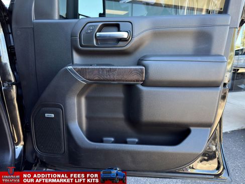 Used 2023 GMC Sierra 3500 Denali w/ Denali Black Diamond Edition image 31