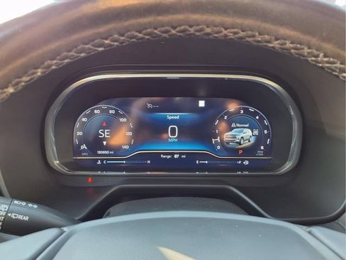 Used 2022 Chevrolet Tahoe Premier AWD/4WD image 15
