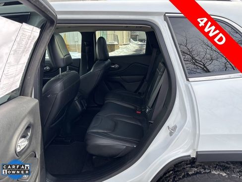 Used 2016 Jeep Cherokee Limited image 23