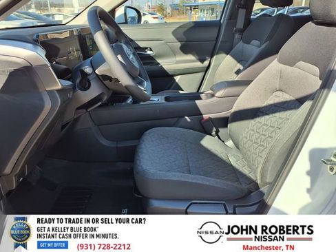 Certified 2025 Nissan Kicks SV image 4