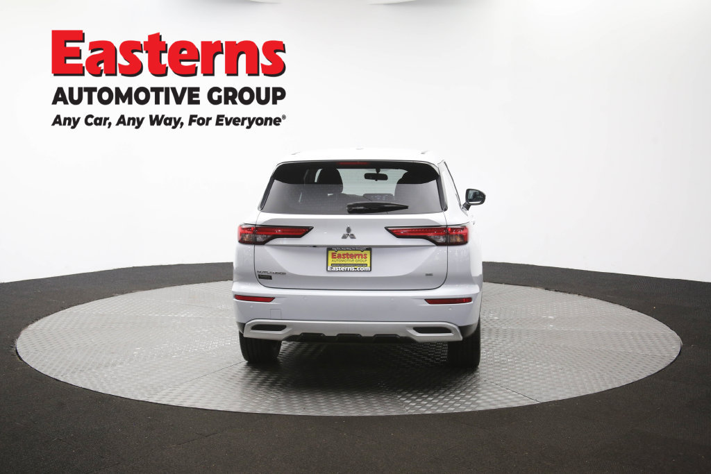 Used 2024 Mitsubishi Outlander SE FWD image 36