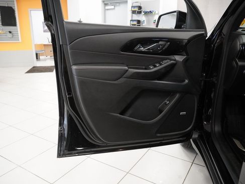 Certified 2023 Chevrolet Traverse RS w/ LPO, Floor Liner Package image 18