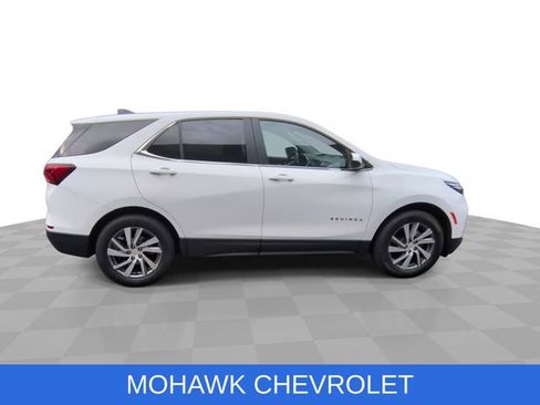 Used 2024 Chevrolet Equinox LT AWD/4WD image 9