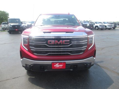 Used 2023 GMC Sierra 1500 SLT w/ SLT Premium Package AWD/4WD image 13