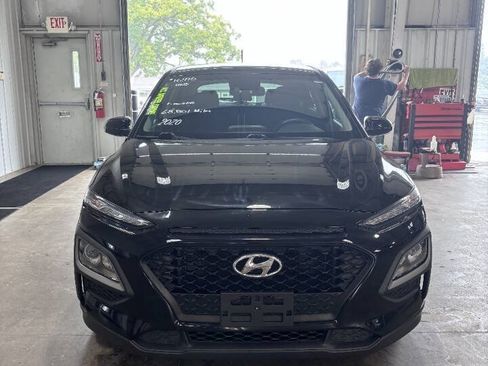 Used 2020 Hyundai Kona SE AWD/4WD image 3