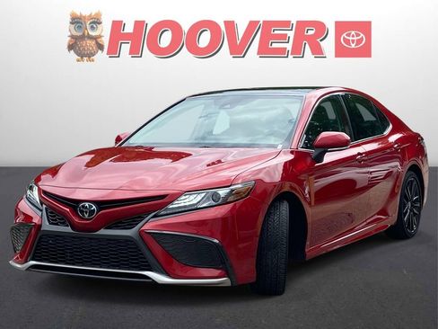 Used 2023 Toyota Camry XSE FWD image 2