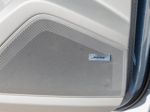 New 2025 Porsche Cayenne image 22