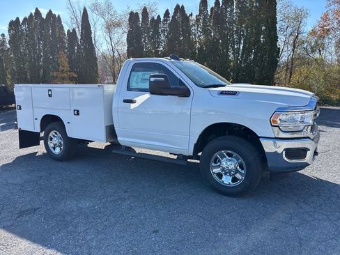 Used 2024 RAM 3500 Tradesman AWD/4WD image 3