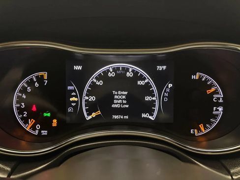 Used 2017 Jeep Grand Cherokee Limited AWD/4WD image 14