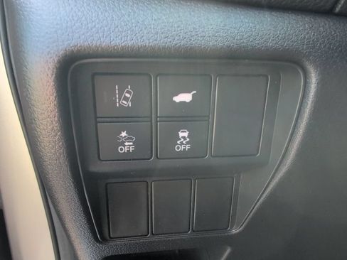Used 2020 Honda CR-V Touring image 12