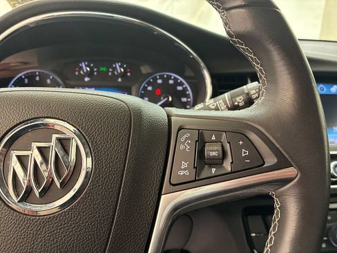 Used 2020 Buick Encore Preferred AWD/4WD image 18