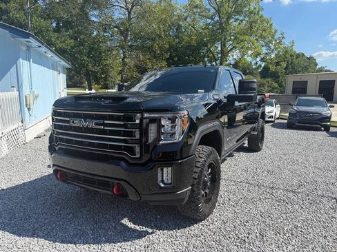 Used 2020 GMC Sierra 2500 AT4 w/ AT4 Premium Package AWD/4WD image 2