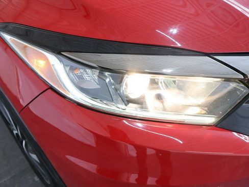 Used 2019 Honda HR-V Sport image 29