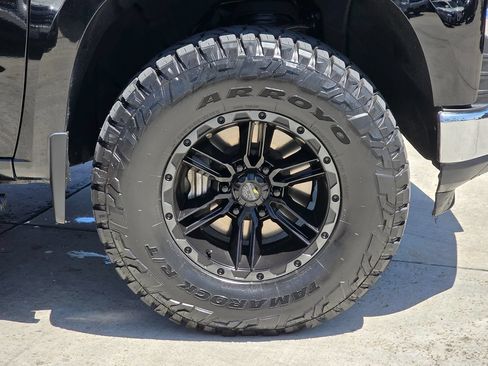 Used 2020 Chevrolet Silverado 1500 LT RWD image 12