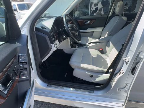 Used 2011 Mercedes-Benz GLK 350 2WD image 7