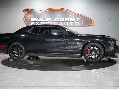 Used 2015 Dodge Challenger SRT Hellcat image 15