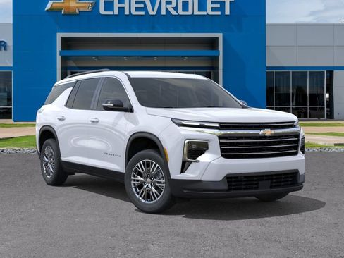 New 2026 Chevrolet Traverse LT w/ Driver Confidence Package FWD image 7