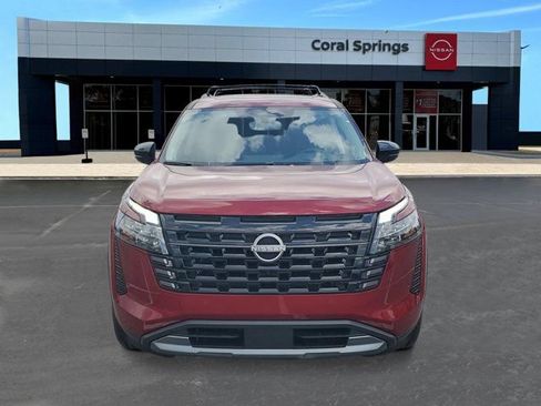 New 2026 Nissan Pathfinder Platinum w/ Cargo Package FWD image 6
